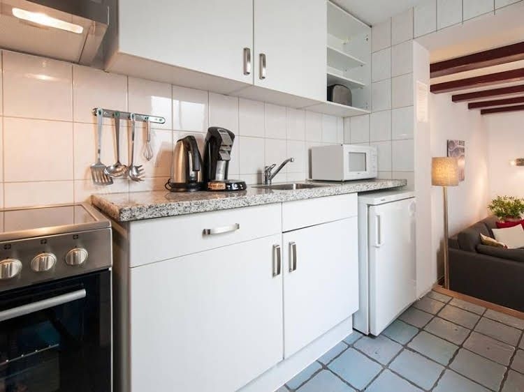 Carre Theater Apartment1
