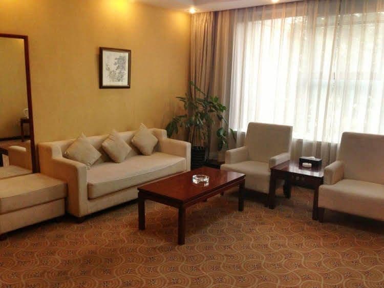Beijing Daxing Dragon Phoenix Hotel Beijing Daxing Dragon Phoenix Hotel