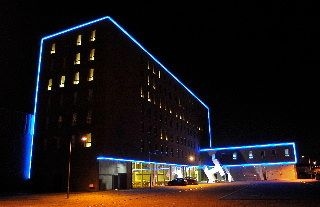 Basic Hotel Braga by Axis3