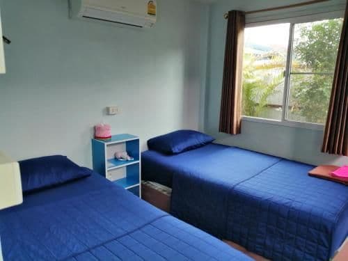 Twin Room with Air-Conditioning