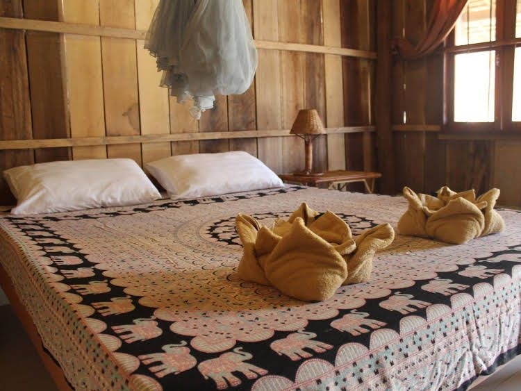 Honeymoon Bungalows3