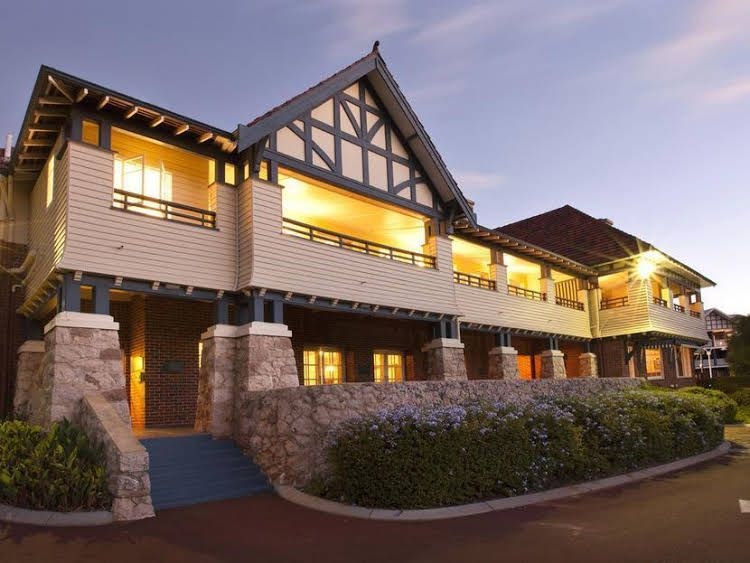 Yallingup Caves House Hotel4