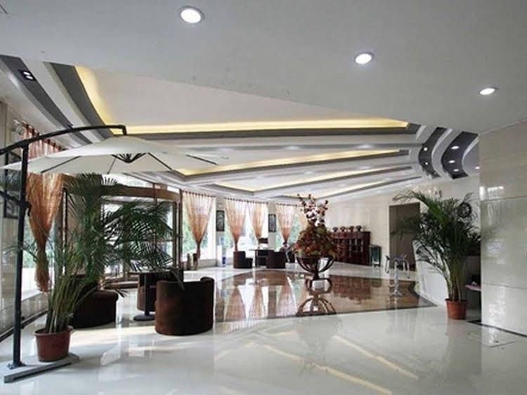 Puyang Green Castle Hotel1