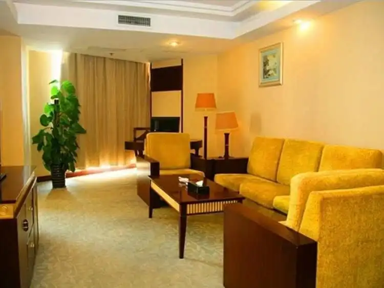 Crystal Island Hotel Crystal Island Hotel