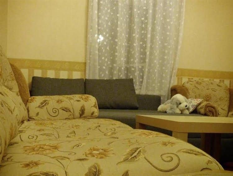 Anti-Hostel1