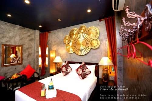 Standard Queen Room
