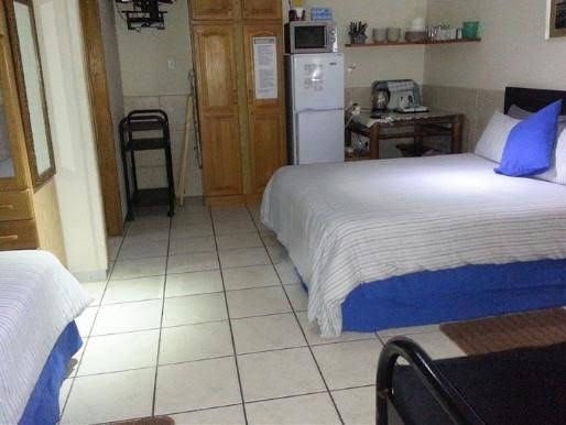 A Family and Friends Guest House0