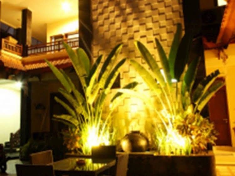 Surfaris Inn Surfaris Inn