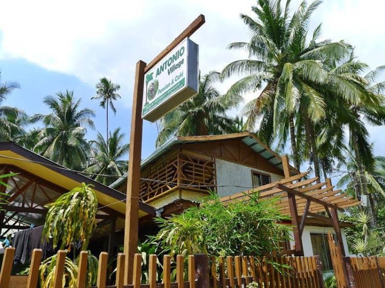 Antonio Village Pension and Cafe4