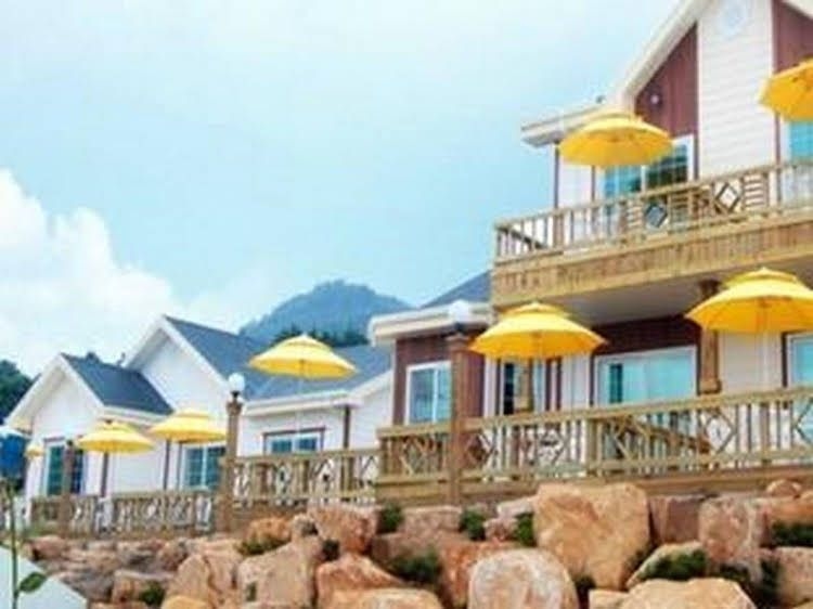 Ajoa Pension2