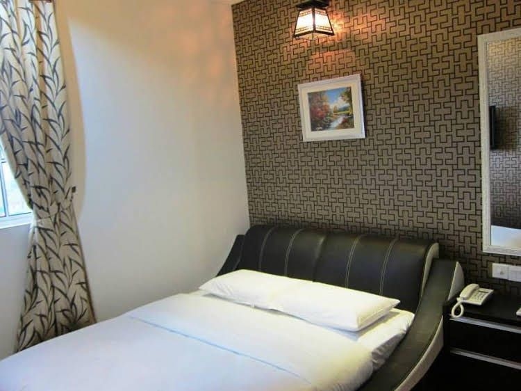 Rose Cottage Hotel Taman Mutiara Mas0