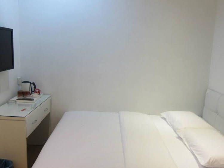 Rose Cottage Hotel Taman Mutiara Mas3
