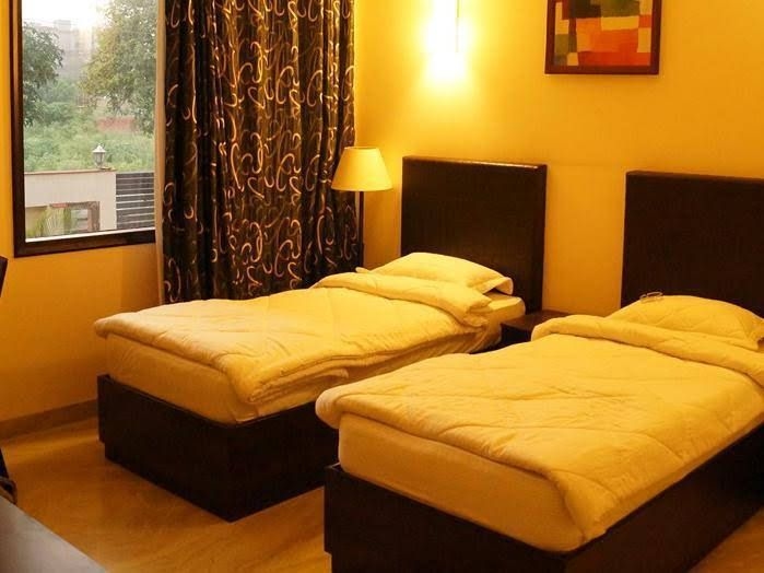 OYO Rooms - Golf Course Road4