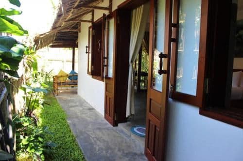 Villa with Garden View