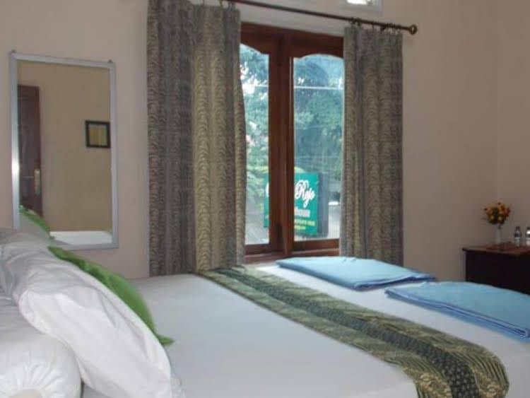 Omah Rojo Family Guest House Omah Rojo Family Guest House