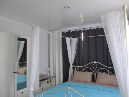 Studio with Balcony