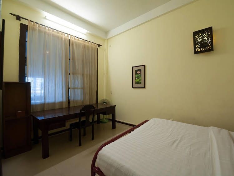 The Cadillac Riverside Suites0