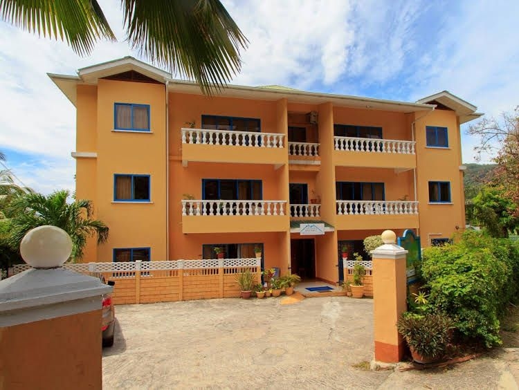 Vicky's Self Catering Holiday Apartments0