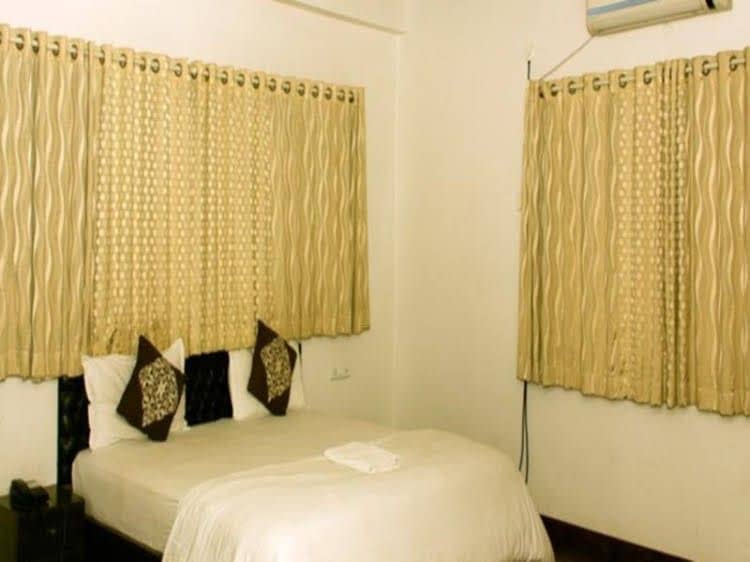 18 Square Lake View Boutique Hotel 18 Square Lake View Boutique Hotel