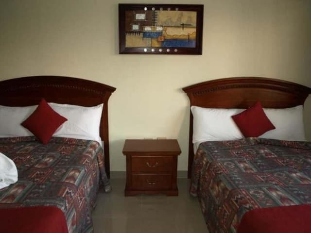 DOUBLE WITH KITCHENETTE