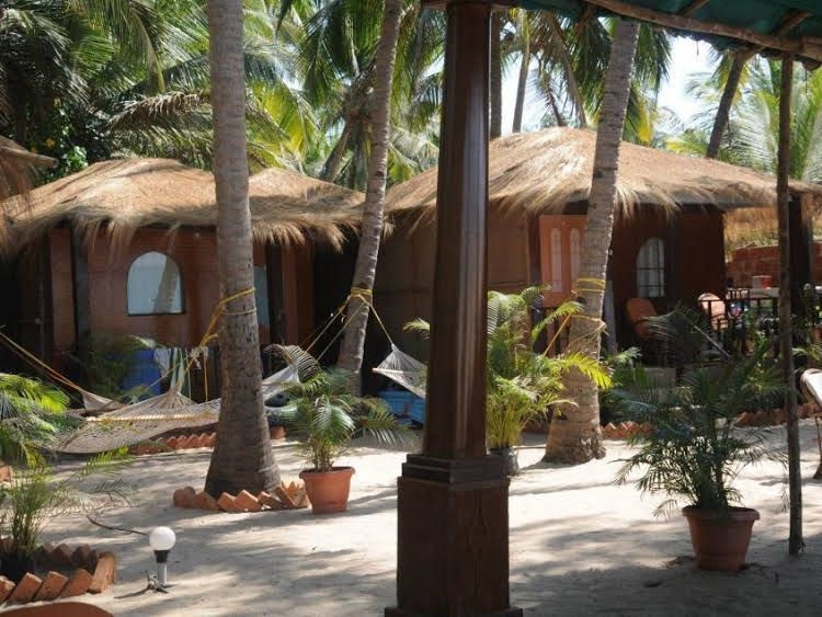 Om Sai Beach Huts4