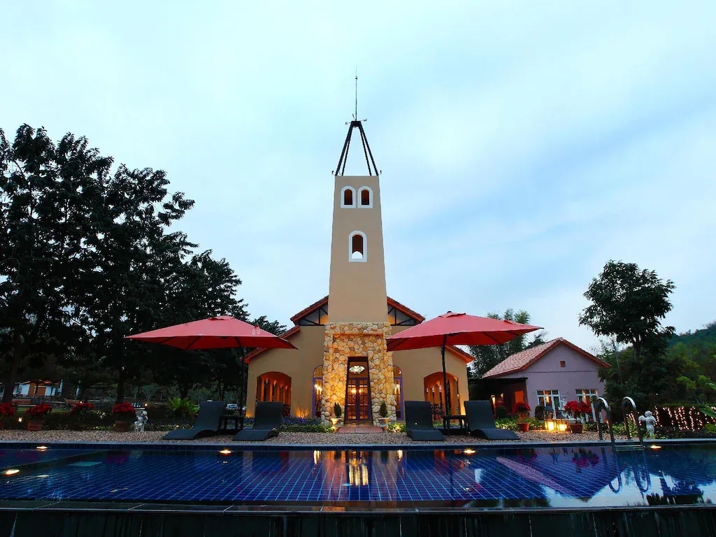ลา โปรวองซ์ สวนผึ้ง โฮเต็ล (La Provence Suan Phung Hotel)1