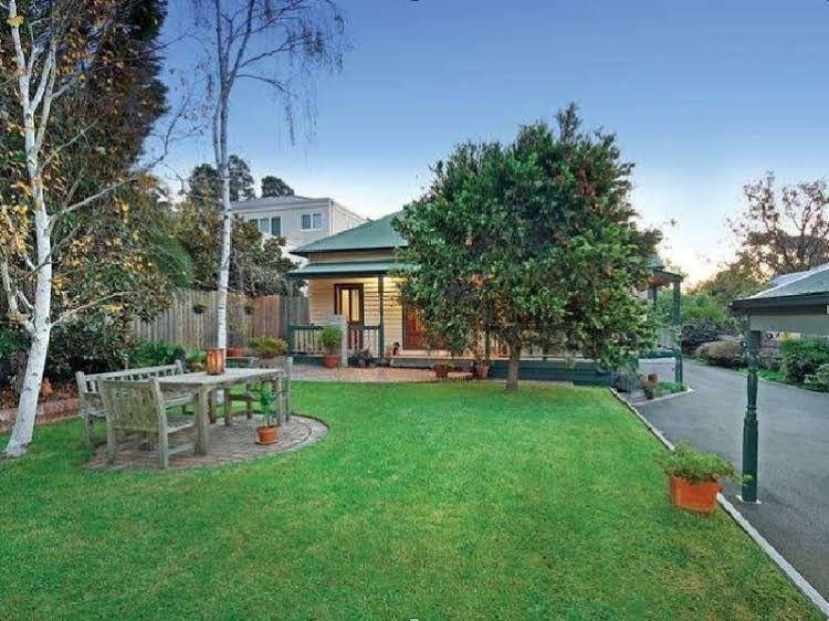 Melbourne House B&B0