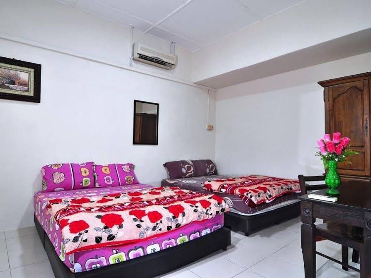 Chin Hua Residence3