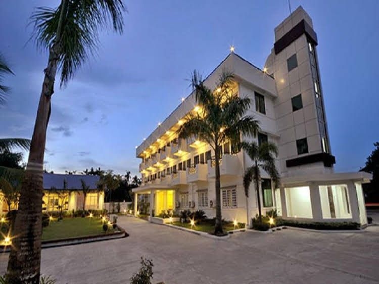 Royal Golden View Hotel2