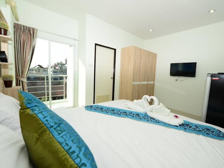 Enrich Boutique Place2