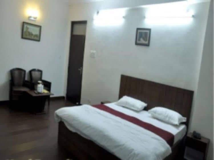 Hotel Rangoli Hotel Rangoli
