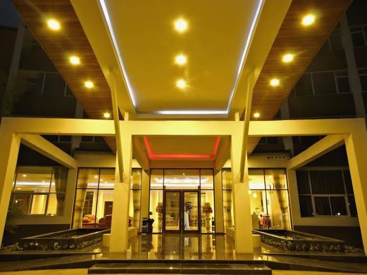 The Palm View Hotel1