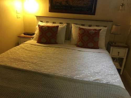 Queen Suite with Spa Bath - Loft