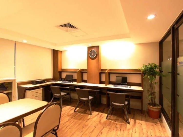 Garden Orchid Hotel2