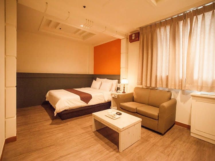 Noblesse Tourist Hotel0
