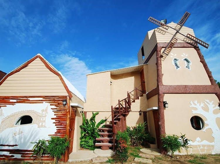 บูม บูม รีสอร์ท (Boom Boom Resort)1