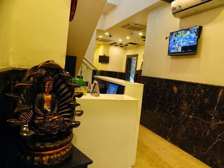 Hotel JH E18hteen Hotel JH E18hteen