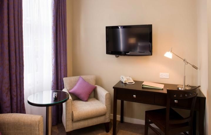 โรงแรมเบอร์จายา อีเดน พาร์ค ลอนดอน (Berjaya Eden Park London Hotel)1
