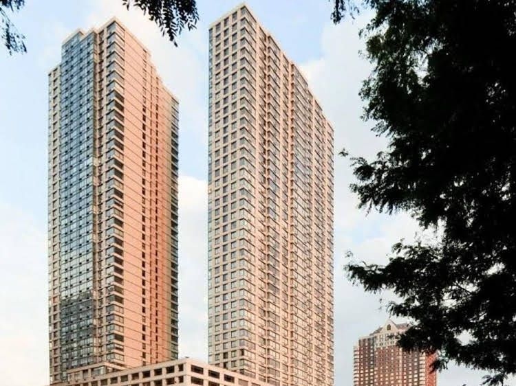 The Mcqueen - Self-Catered Apartment4