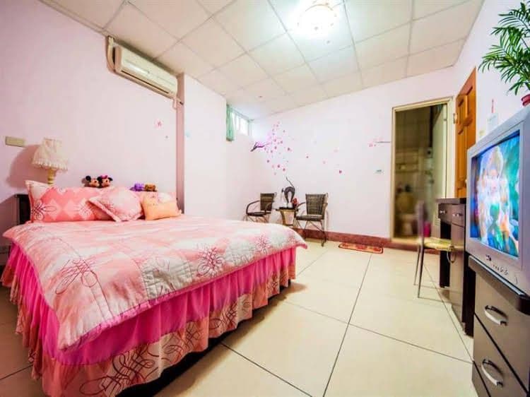 Secret Base Guest House Secret Base Guest House