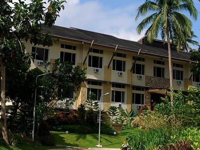 Camp Benjamin Hotel2