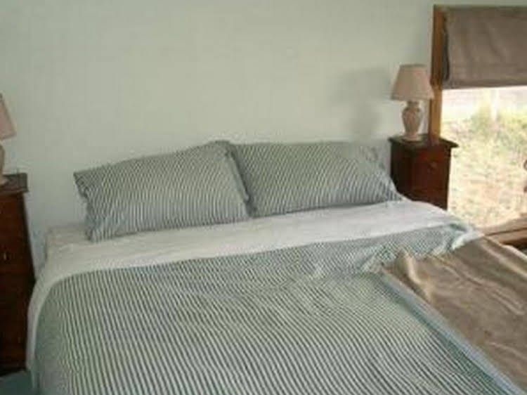 Mistover Cottage3