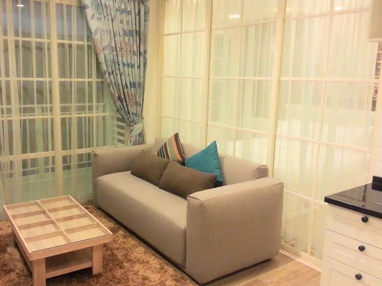 Summer 708 By Huahin Holiday Condo2