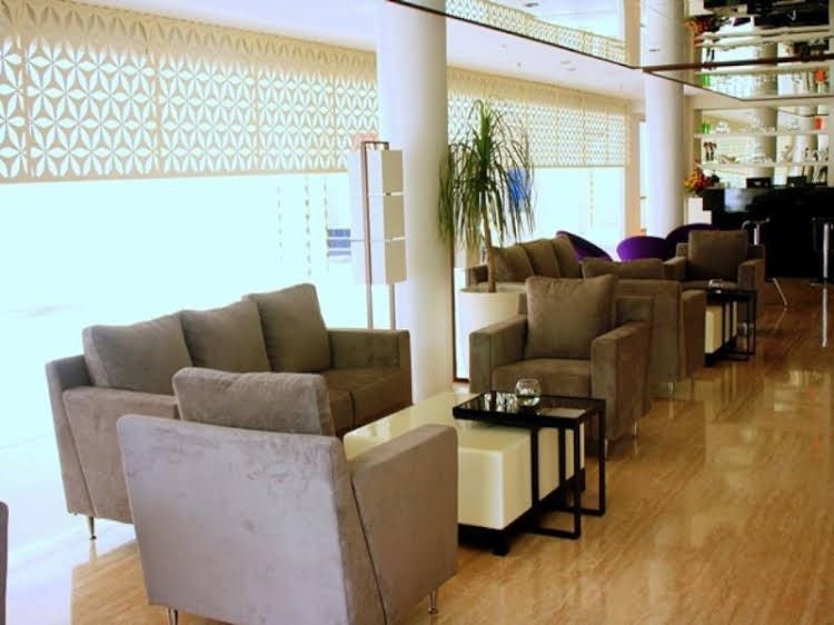 Crown Prince Surabaya Hotel2