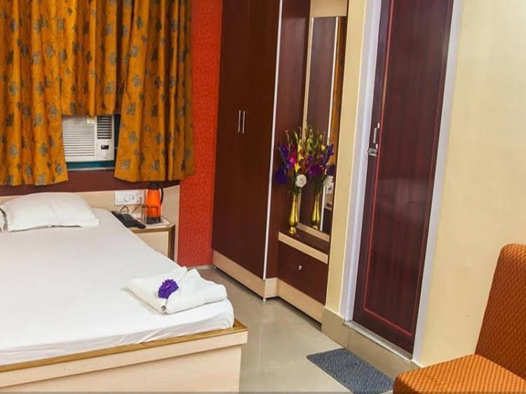 Royal Residency3