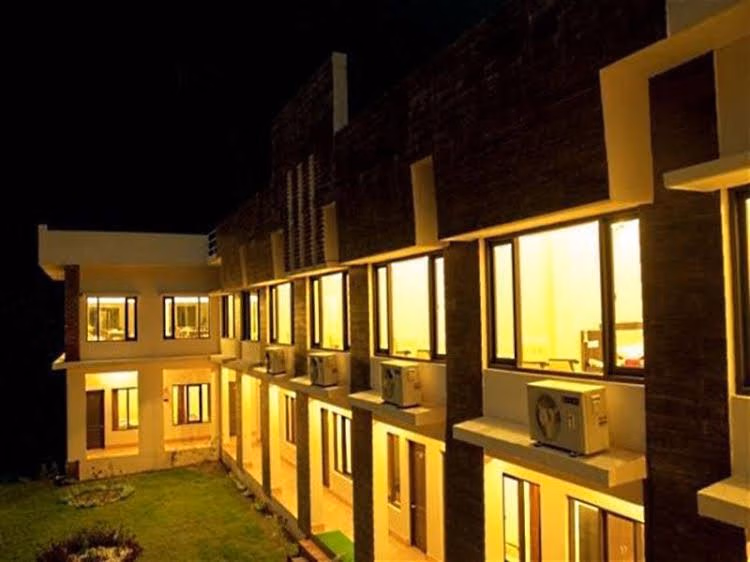 Shiv Parivar Resorts1