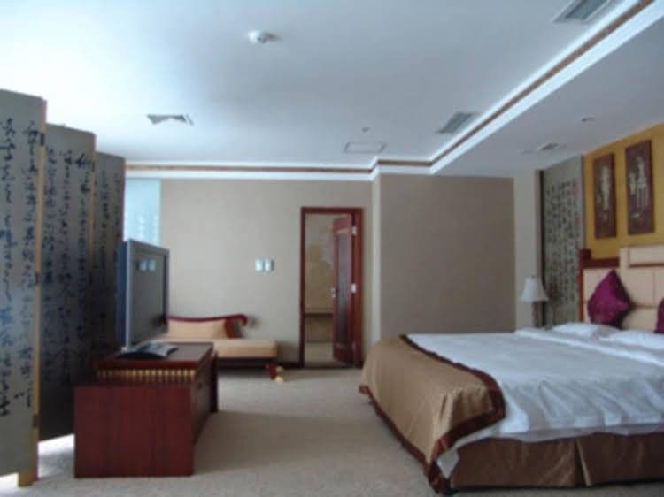 Fairy Maiden Mountain Holiday Hotel Fairy Maiden Mountain Holiday Hotel