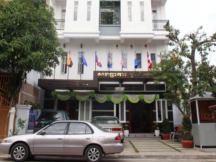 O.V Hotel4
