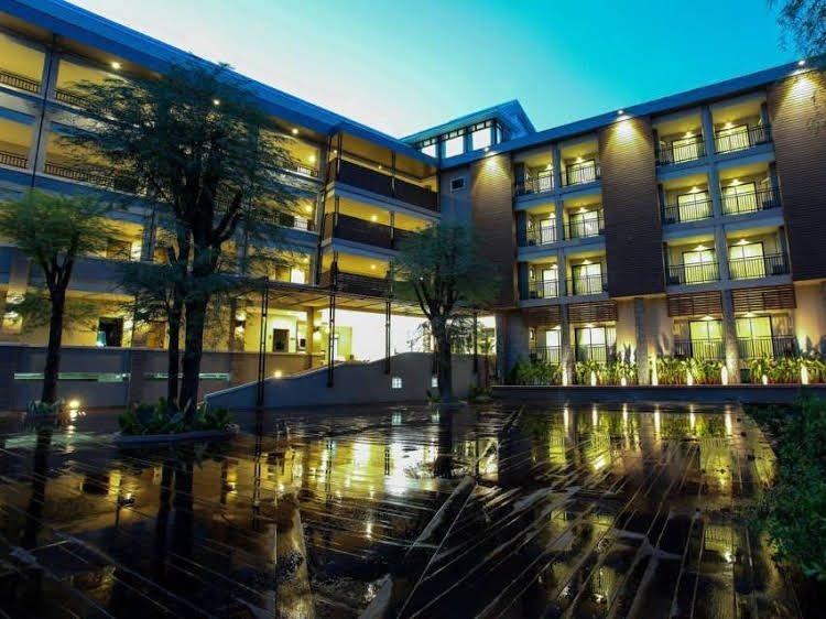 ร่มเย็น การ์เดน เพลซ (Romyen Garden Place)0