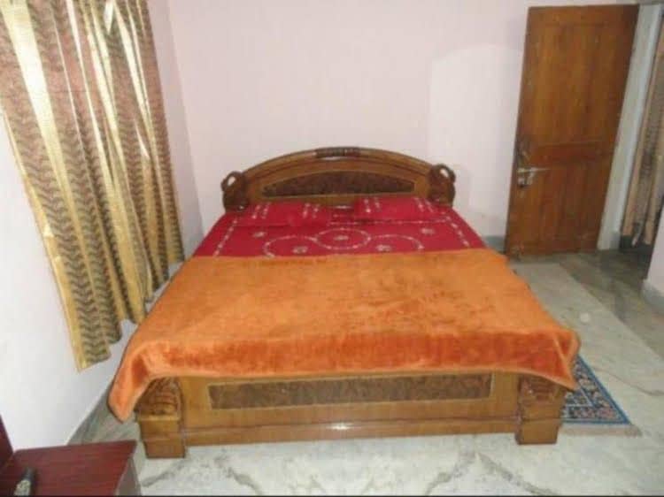 Maa Tarini Guest House Maa Tarini Guest House
